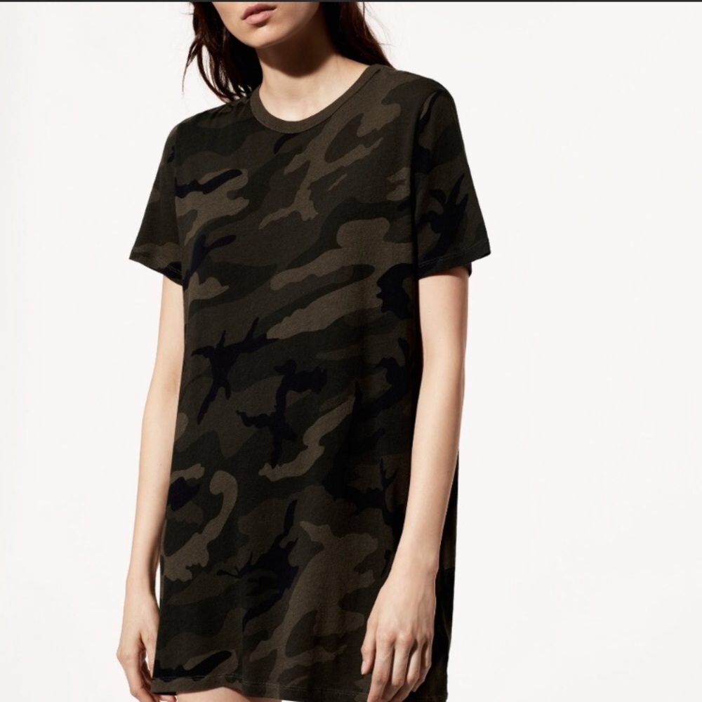 ARITZIA TNA TERCET DRESS TSHIRT DRESS CAMO